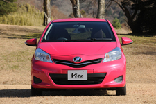 新型ヴィッツ JEWELA