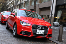アウディ A1