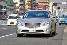 日産 フーガハイブリッド