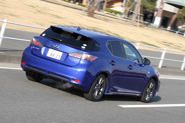 レクサス CT200h Fスポーツ