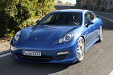 ポルシェ パナメーラSハイブリッド