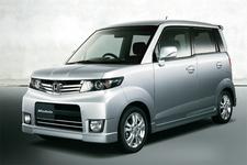 ホンダ、「ZEST」「ZEST SPARK」専用純正ディーラーオプションを ホンダ、「ZEST」「ZEST SPARK」専用純正ディーラーオプションを