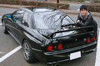 荒聖治選手と愛車の日産 R32 GT-R