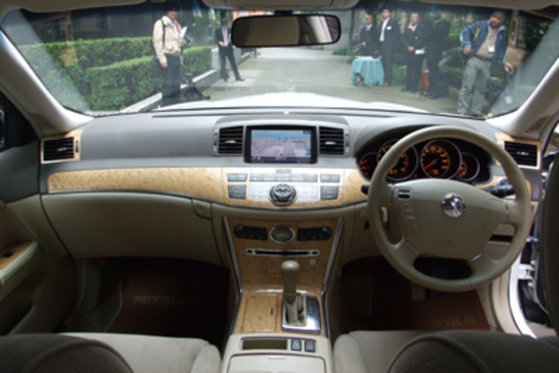 光岡自動車 ガリューリムジンs50 新車発表会速報 新型車リリース速報 Mota