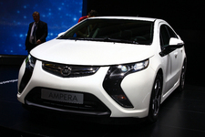 オペル AMPERA