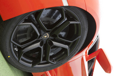 アヴェンタドール LP700-4