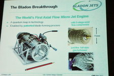 小型タービンの内部。大きさは鉛筆より小さい！？