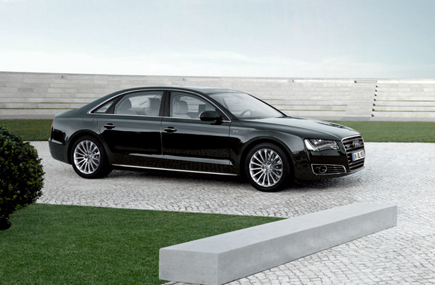 アウディ、「Audi A8 L W12 quattro」発売開始|【業界先取り】業界
