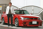 松田次生選手と愛車のR33 GT-R