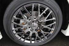 無限フィットシャトル アルミホイール「XJ」