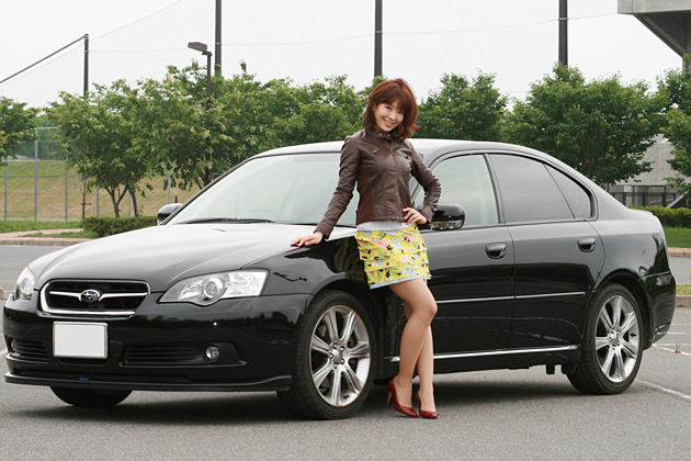 相山ゆうさんと愛車のレガシィ B4 スペックB（MT）