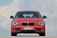 BMW 新型 1シリーズ 118i