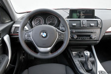 BMW 新型 1シリーズ 118i　インテリア[欧州仕様]