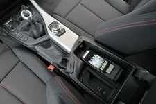 BMW 新型 1シリーズ 118i　インテリア[欧州仕様]