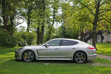 ポルシェ パナメーラ ターボS