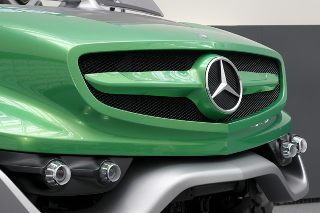 萬代屋【サンルーフ付メルセデス ベンツ220緑エンブレム欠】ブリキtin【箱無】 萬代屋【サンルーフ付メルセデス ベンツ220緑エンブレム欠】ブリキtin