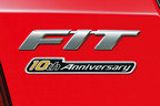 ホンダ フィット 10周年特別仕様車「13G・10th アニバーサリー」　10th アニバーサリー専用エンブレム (両サイド、テールゲート)