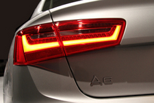 新型アウディ A6 テールランプ
