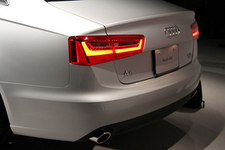 新型アウディ A6 リアイメージ