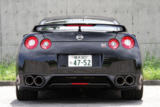 GT-R 2011モデル Black Edition