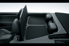 新型ゴルフカブリオレ ウインドディフレクター