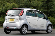 三菱 I-MiEV M