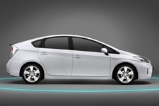 トヨタ 新型「プリウス」[マイナーチェンジ版・欧州仕様車]　サイドビュー