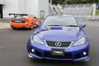 レクサス IS F （左）CCS-R／（右）CCS-P装着車