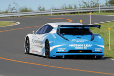 日産 リーフ ニスモ RC