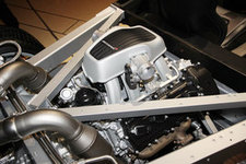 マクラーレン MP4-12C　マクラーレン 3.8リッター V8 ツインターボエンジン