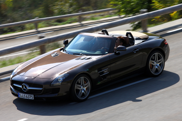 メルセデス・ベンツ SLS AMG ロードスター 海外試乗レポート