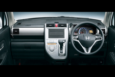 ホンダ ゼストスパーク特別仕様車「ダイナミックスペシャル」