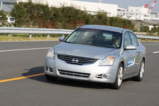 新世代エクストロニックCVTが搭載された日産 アルティマ