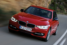 BMW 新型3シリーズセダン スポーツライン