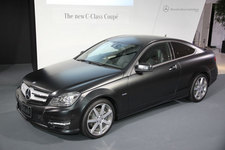 メルセデス・ベンツ Cクラス クーペ 特別仕様車「C250 BlueEFFICENCY クーペ Edition1 [ボディカラー：designoマグノナイトメタリック(特別車・つや消しブラック)]」