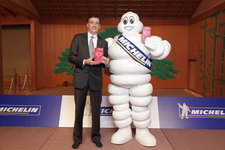 日本ミシュランタイヤ株式会社 ベルナール・デルマス 代表取締役社長とミシュランマン