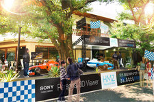 ソニー「HMZ-T1」3D対応ヘッドマウントディスプレイ プロモーション