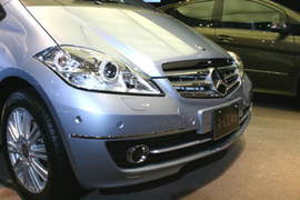 フロントマスク（Aクラス）