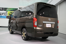 日産 NV350キャラバン