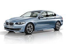 ニューBMW ActiveHybrid 5（アクティブハイブリッドファイブ）