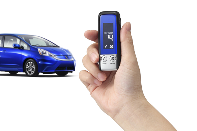 1/24 ホンダ　カラーサンプル　ミニカー　フィット　EV 実証実験車両　電気 Amazon.co.jp: 124 ホンダ カラーサンプル ミニカー フィット EV