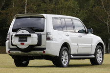 三菱 パジェロロング(ディーゼル)