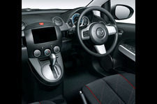 マツダ デミオ 13-SKYACTIV Smart Stylish インテリア