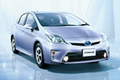 トヨタ、マイナーチェンジした新型「プリウス」を12月19日から発売