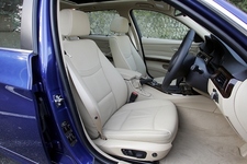 フロントシート