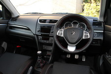 スズキ スイフト スポーツ