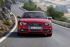 アウディ 新型S5スポーツバック