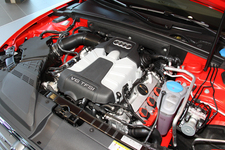 アウディ 新型 S5　V6 3.0 スーパーチャージドTSFIエンジン