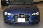 アウディ 新型 A5　フロント周り