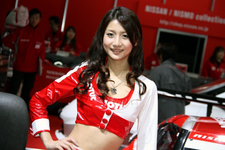 MOTUL AUTECH GT-R[2011 SUPER GT 500]　高橋美咲